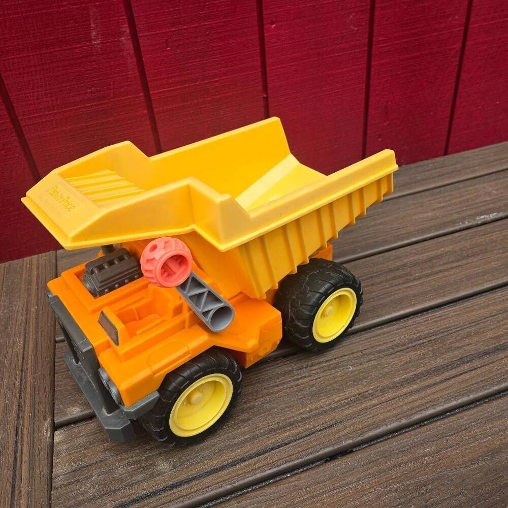 Fisher Price Little People Ruff Tuff Rumblin Dump Truck rare htf construction
